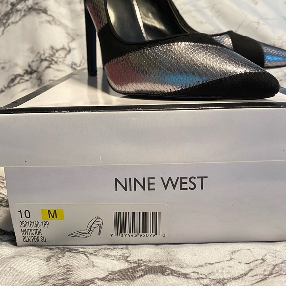 Nine West- limited edition- black & sliver matching heel’s & clutch bundle - Picture 9 of 9